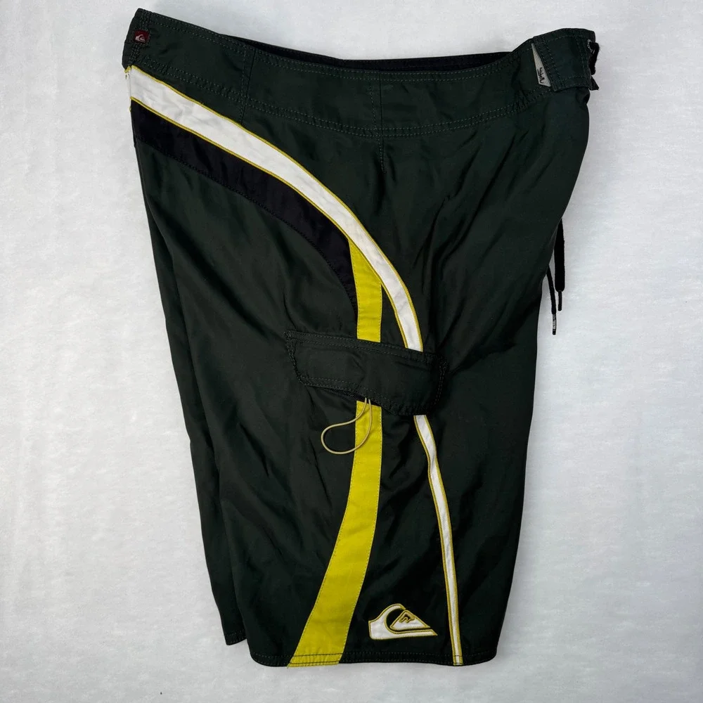 Vintage Quiksilver Boardshorts Mens 36 Olive Green Yellow Surf Swim Y2K Script